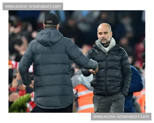 矛与盾的较量：阿贾克斯与维迪斯的恩怨情仇，一场关于荣耀与梦想的足球史诗